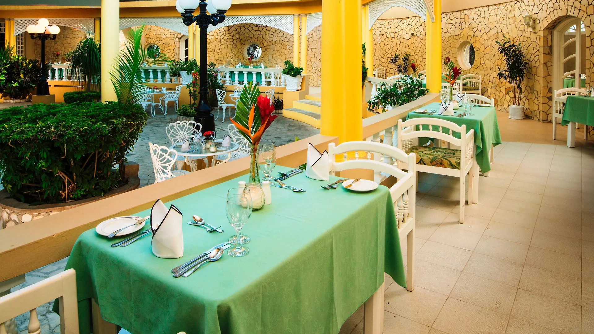 SeaGarden Beach Resort - All Inclusive Montego Bay